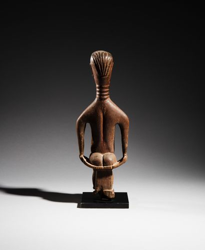 null Statuette féminine Iran, Bidjogo
Guinée-Bissau
Bois à patine brune
H. 41 cm
Provenance...