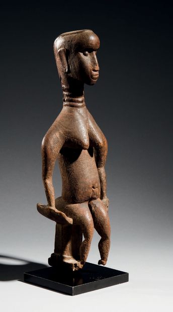 null Statuette féminine Iran, Bidjogo
Guinée-Bissau
Bois à patine brune
H. 41 cm
Provenance...
