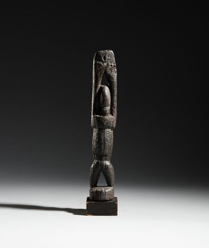 null Statuette Dogon, Mali
Bois
H. 33 cm
Provenance :
- Galerie Guilhem Montagut,...