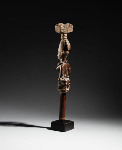 null Bâton Ose Sango, Yoruba, Nigéria
Bois et perles
H. 54 cm
Provenance :
- Ancienne...