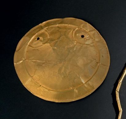 null Disque-pectoral Culture Diquis, Costa Rica 700-1500 après J.- C. Feuille d'or...