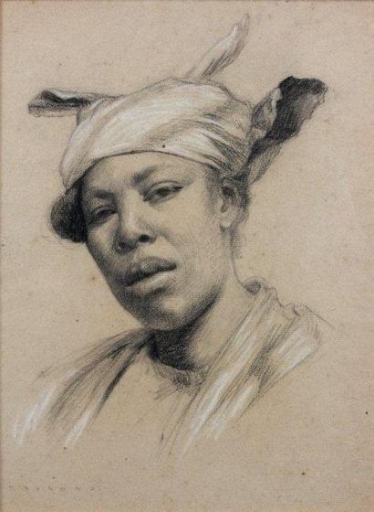 PIERRE BODARD (1881-1937) Antillaise au madras Crayon, fusain et craie sur papier...