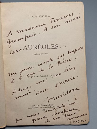 MUSIDORA (Jeanne Roque). Auréoles, poésies scandées. Préface de Wilfrid Lucas. Paris,...