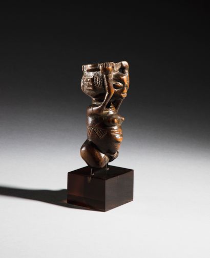null 
Fragment d'une statuette Tchokwe



Angola



Bois



H. 14 cm



Provenance :

Félicia Dialossin...