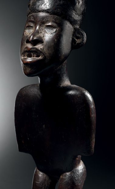 null Vili figure, Nkisi, Bakongo, Democratic Republic of the Congo, Wood, upholstery...