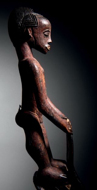 null Ɵ Gouro mask surmounted by a figure, Ivory Coast
Wood with red-brown patina,...