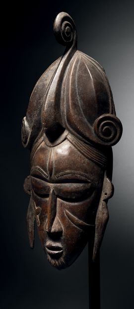 Ɵ Ligbi mask, Bondoukou region, Ivory Coast
Wood
H....