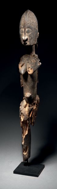 Ɵ Dogon feminine standing figure, Mali
Presumed...