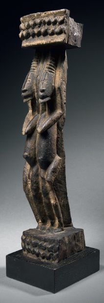 Ɵ Dogon stool fragment, Mali
Period: 1700-1740...