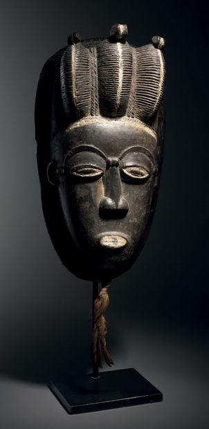 Baule mask, Ivory Coast
Wood, pigments, vegetable...