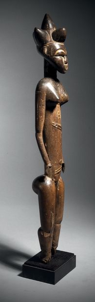 Baule female figure, Ivory Coast
Hard wood...
