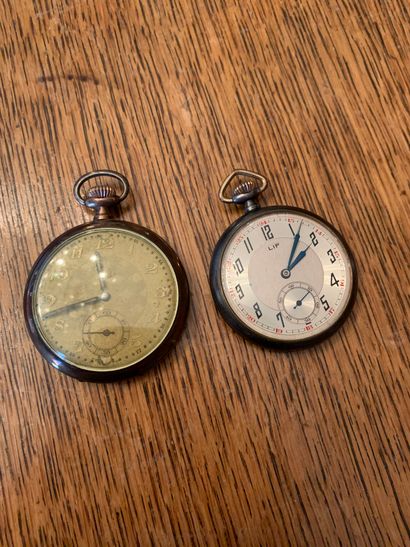 Lot of two pocket watches
In blackened steel...