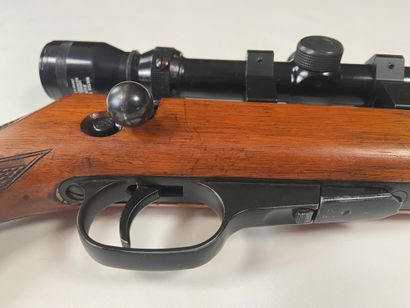 null Walther Ulm Do Sportwaffen rifle, caliber 22 LR. Barrel of 56,5 cm. Stick pistol...