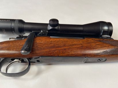 null Rifle with bolt, calibre 7x64. Barrel of 59 cm. Cheekpiece pistol grip of 37...