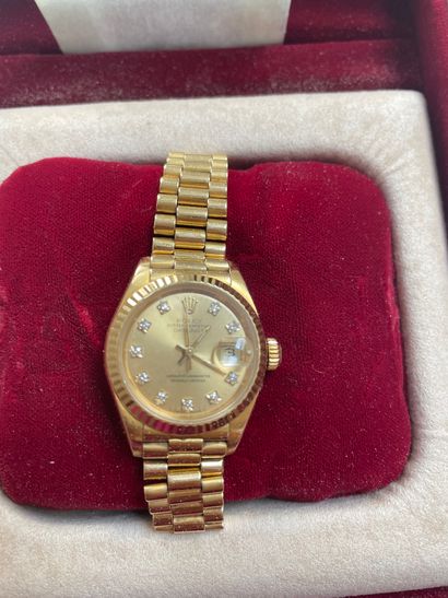 ROLEX Ladies' wristwatch Rolex Oyster Perpetual Date Just Lady
Vintage
In gold 750°/°°
Gold...