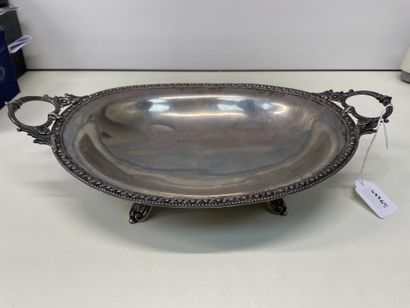 null Fruit basket
In foreign silver superior to 800°/°°
Resting on four feet with...