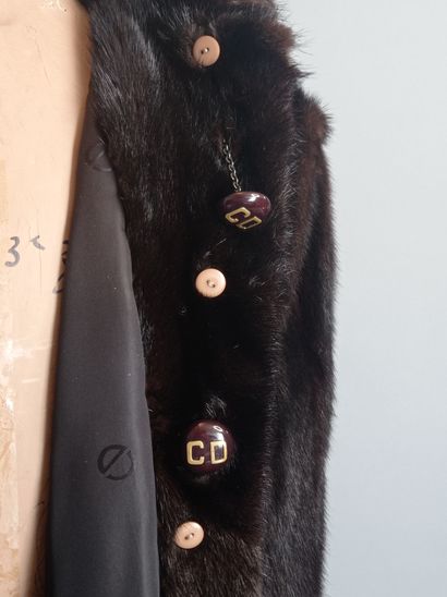 Christian DIOR Boutique Fur
Mink cape
Monogrammed buttons