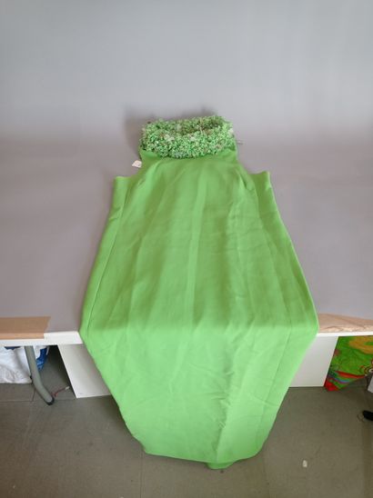 Christian DIOR Boutique Apple green dress