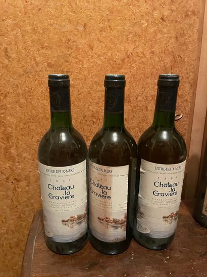 Lot de 9 bouteilles
Dont Château Lesteage...