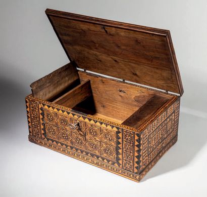 null Box with geometric marquetry decoration alla certosina in native wood on walnut...