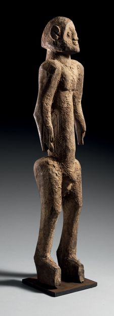 null LOBI STATUE, BURKINA FASO
Wood
H. 72 cm
Representing a standing male figure,...