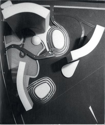 null [Oscar NIEMEYER]
7 photographies, tirages argentiques d'époque : Oscar Niemeyer...