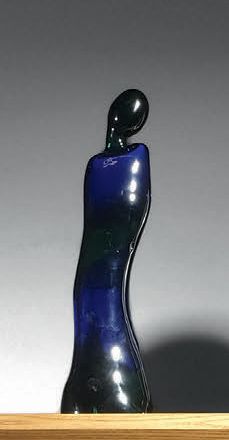 Josette RISPAL (née en 1946) Totem
Sculpture en verre mélangé bleu et vert. Signée.
H....