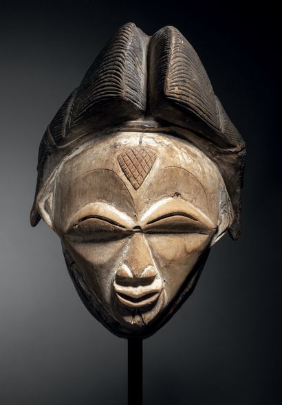 Masque Punu, Gabon
Bois
H. 39 cm

Provenance...
