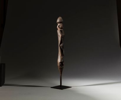 null Statuette Chamba
Nigeria
Bois, métal
H. 40 cm

Statuette Chamba figurant un...