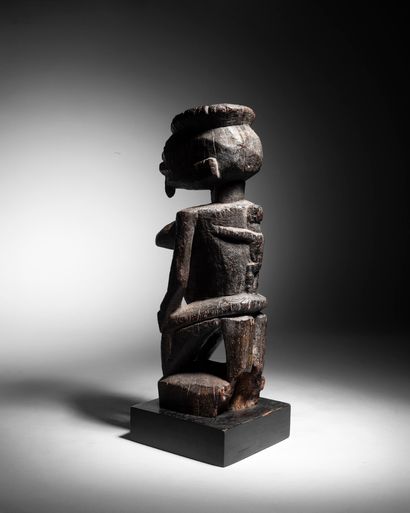 null Statue Dogon, Mali
Bois
H. 30 cm

Provenance :
- Daniel Hourdé, Paris

La statue...