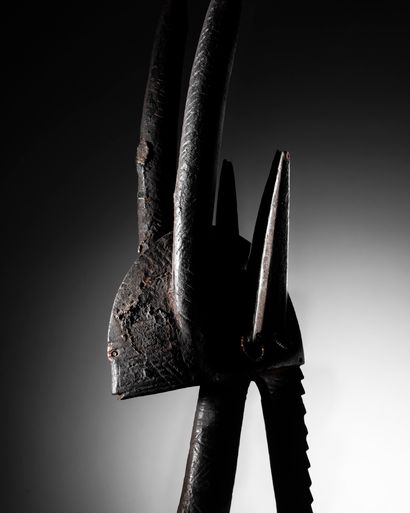 null Bambara ciwara crest, Mali
Wood
H. 46 cm

Provenance :
- John J. Klejman (1906-1995),...