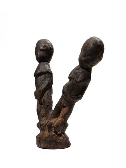 null Double Lobi statue, Burkina Faso
Wood
H. 28 cm
Rare and interesting monoxyle...