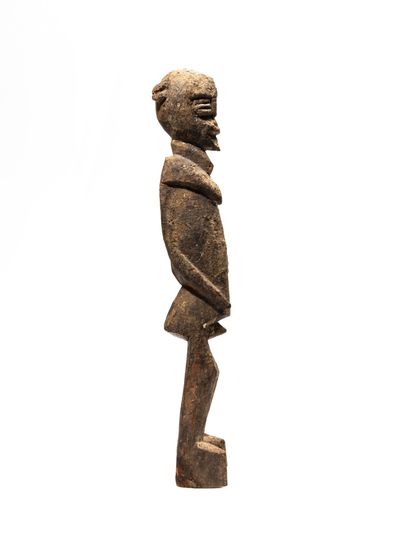 null Statue Lobi, Burkina Faso
Bois
H. 35 cm
Personnage masculin debout à la silhouette...