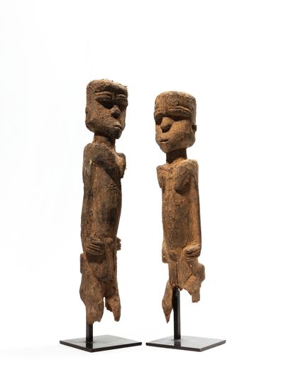 null Couple of Lobi statues,
Burkina Faso
Wood
H. 29 cm
Interesting pair of male...