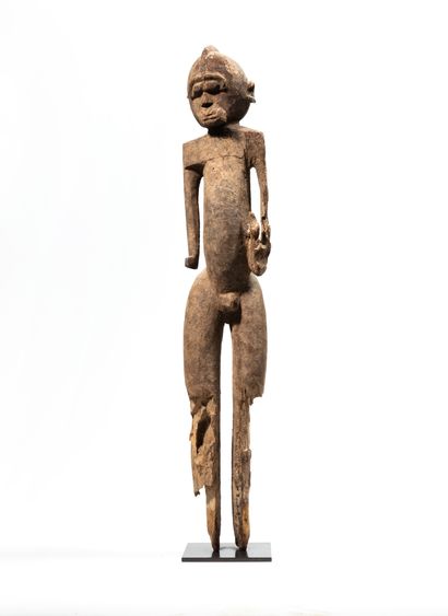 Statue Lobi, Burkina Faso
Bois
H. 78 cm
2...