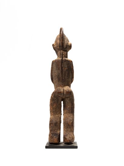 null Lobi statue, Burkina Faso
Wood
H. 25,5 cm
Charming statue of a character with...