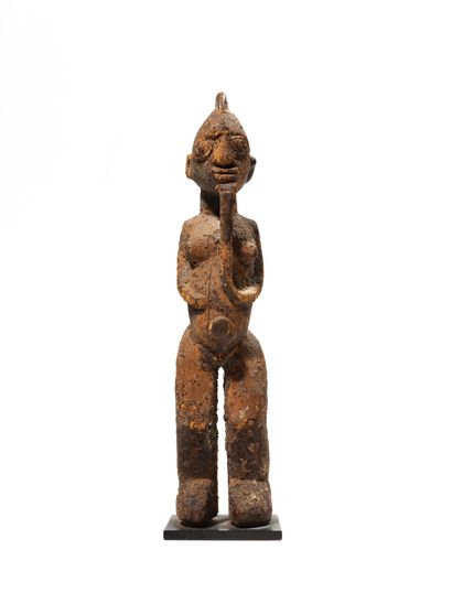 null Lobi statue, Burkina Faso
Wood
H. 25,5 cm
Charming statue of a character with...