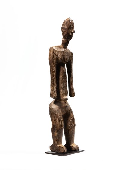 null Statue Lobi, Burkina Faso
Bois
H.65 cm
Puissante statue masculine solidement...