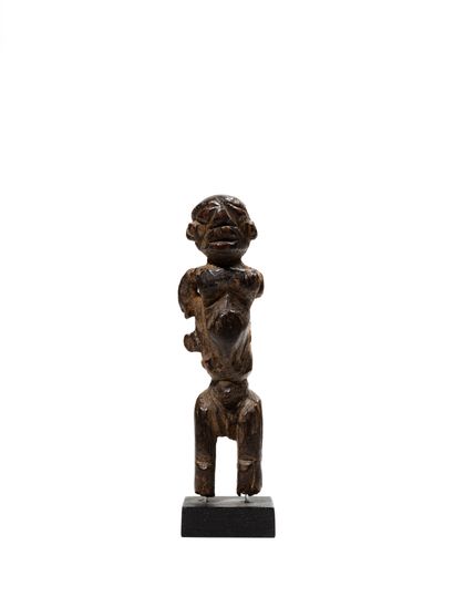 null Statue Lobi, Burkina Faso
Bois
H. 13,5 cm
Petite statue ayant probablement servi...