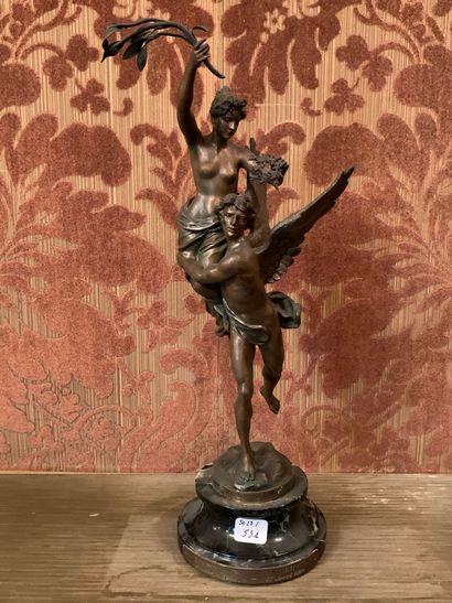 Marcel DEBUT (1865 -1933) Sculpture en régule « La Gloire couronnant le Génie ».
Signée...