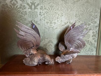 null Pair of fighting roosters in silver plated bronze
Spanish work
H. 24 cm - L....