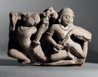 Gandharvas, Inde, c. 10e siècle
H. 12 - L....