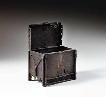 null Iron box, formerly trunk, openwork decoration of trilobes, quadrilobes in the...
