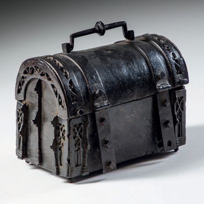 Iron box with curved lid, decoration of wrought...