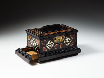 null Small box in tortoiseshell, ivory and ebony veneer with geometrical decoration...