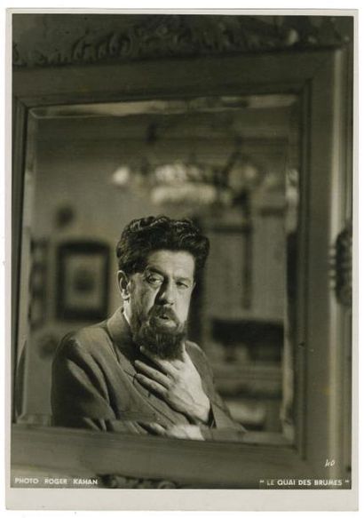 ROGER KAHAN Michel Simon Le Quai des Brumes, 1938 Épreuve argentique, 234 x 165 mm,...
