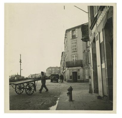 ALEXANDRE TRAUNER (1906-1993) Repérages, vues de la ville Brest, 1939 Deux (2) épreuves...