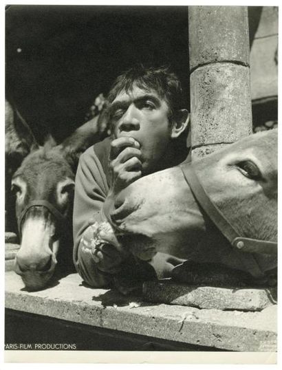 RAYMOND VOINQUEL (1912-1994) Anthony Quinn en Quasimodo Notre-Dame de Paris (Jean...