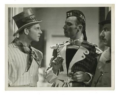 ROGER KAHAN Jean-Pierre Aumont et Louis Jouvet Drôle de drame, 1937 Deux (2) épreuves...