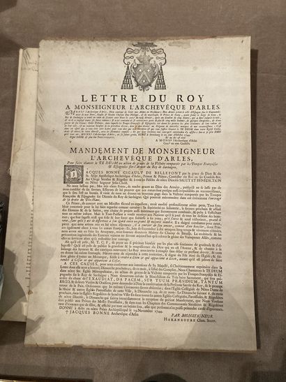 null Lot of documents including :
Proclamation of the Municipality of Avignon
The...